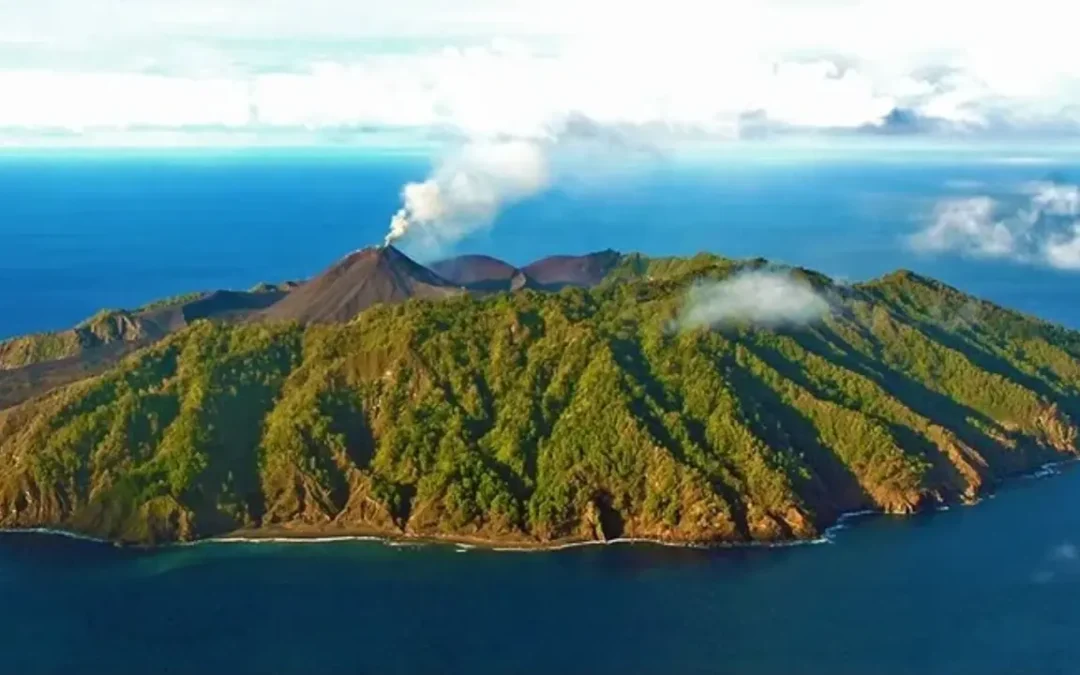 Barren Island: Discover India’s Only Active Volcano in the Heart of Andaman